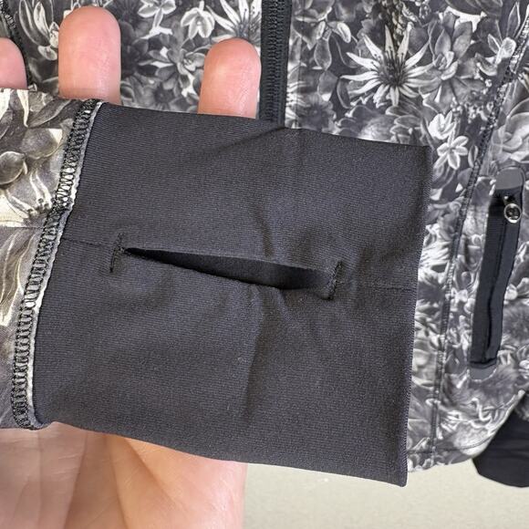 Lululemon Bring Back The Track Jacket Womens 4 Flowabunga Black Grey Angel Wing - Picture 7 of 16